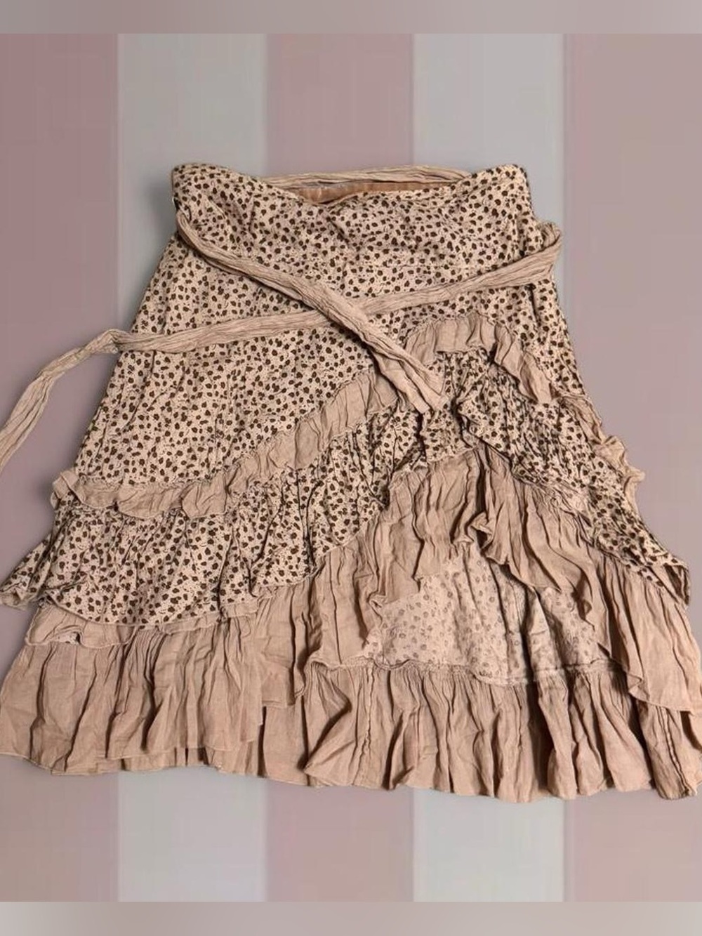 Le Chateau Y2K brown and beige leopard print wrap skirt with ruffles
